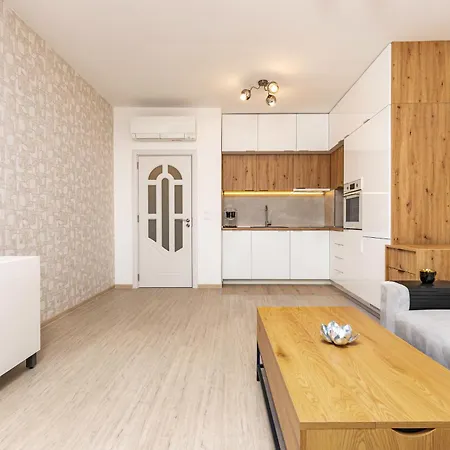 Apartment Magnolia Gardens -1bd With Balcony & Parking Plovdiv
